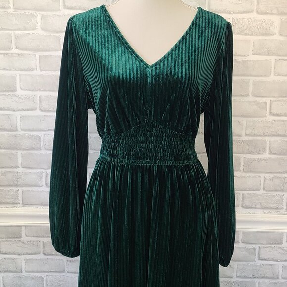 Zesica Emerald Green Velvet Midi Dress Pleated Vneck NEW Wicked Oz Cosplay XL - Picture 2 of 10